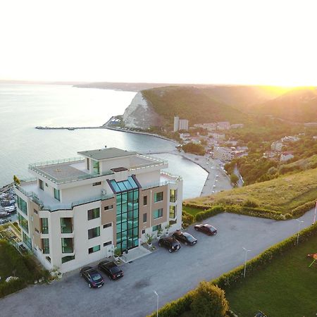 Calithea Complex Aparthotel Kavarna Bagian luar foto