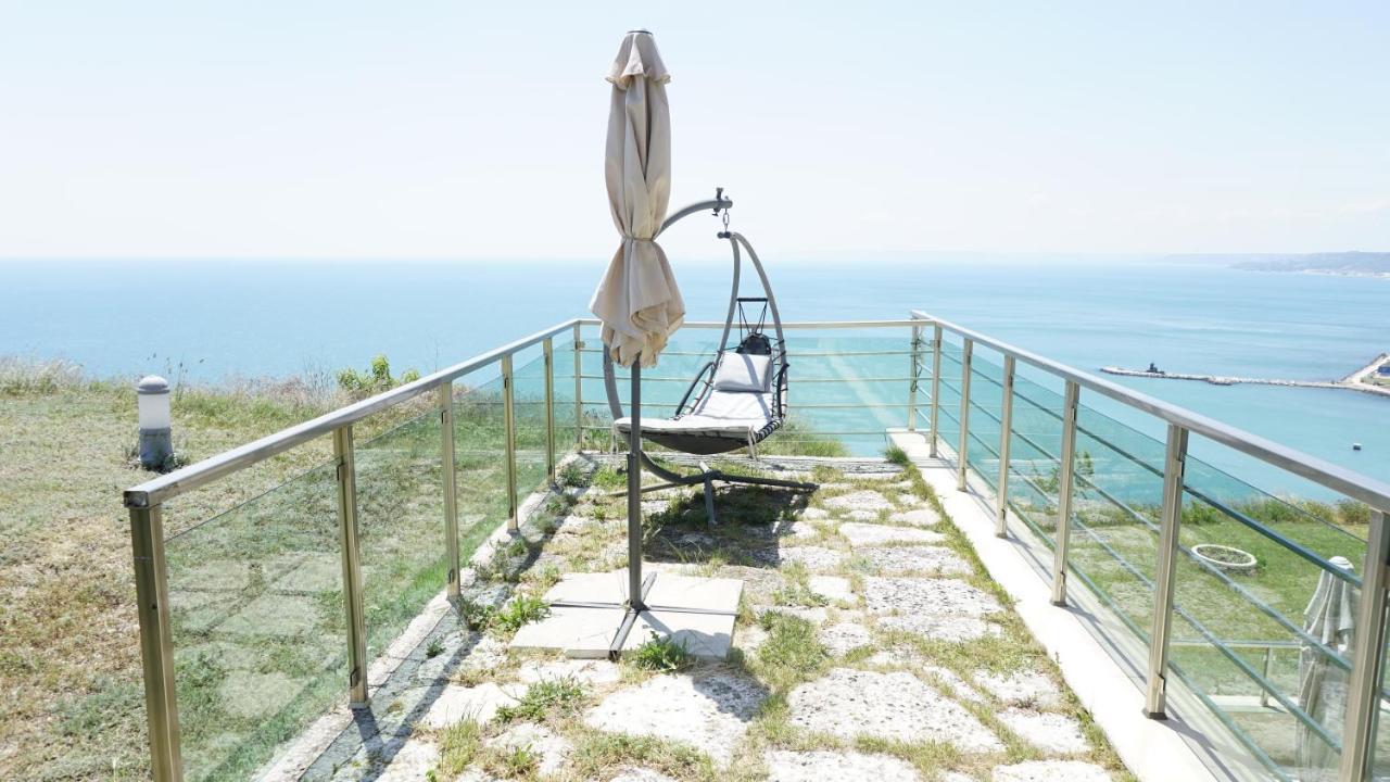 Calithea Complex Aparthotel Kavarna Bagian luar foto